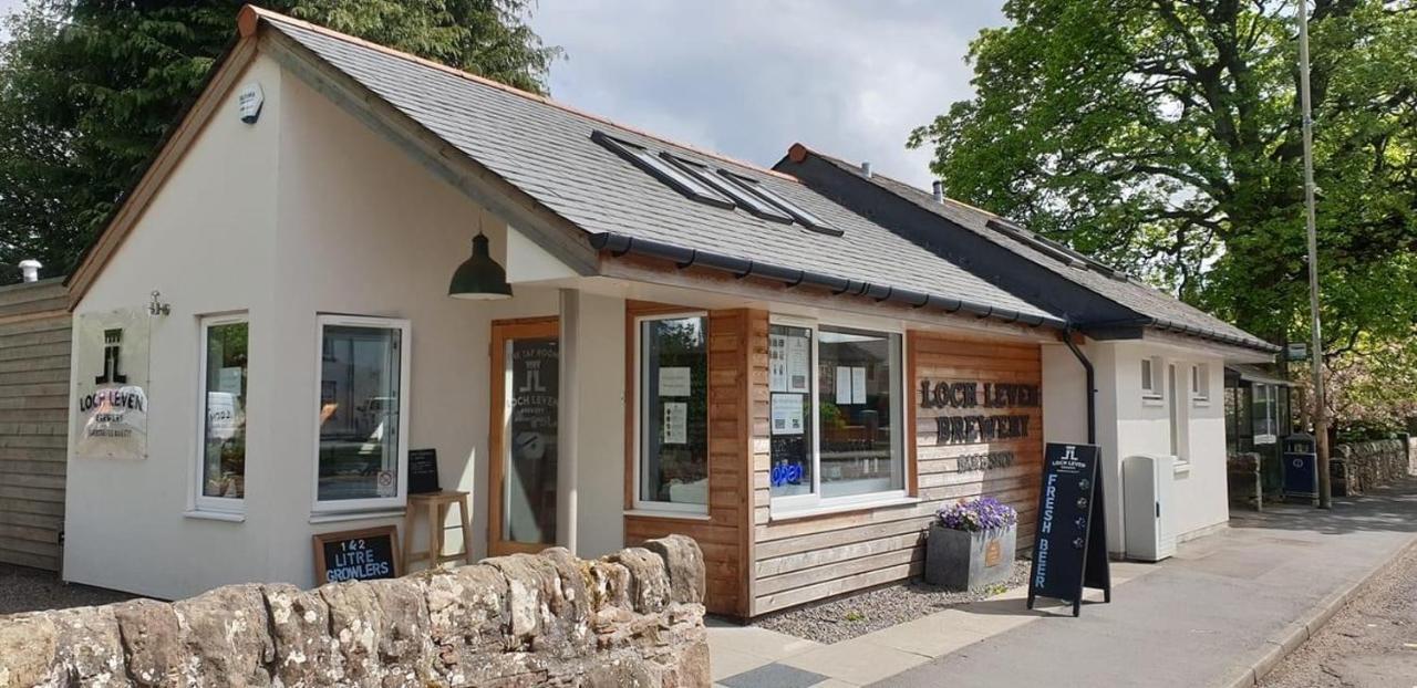 The Old Schoolhouse, Kinross Villa ภายนอก รูปภาพ